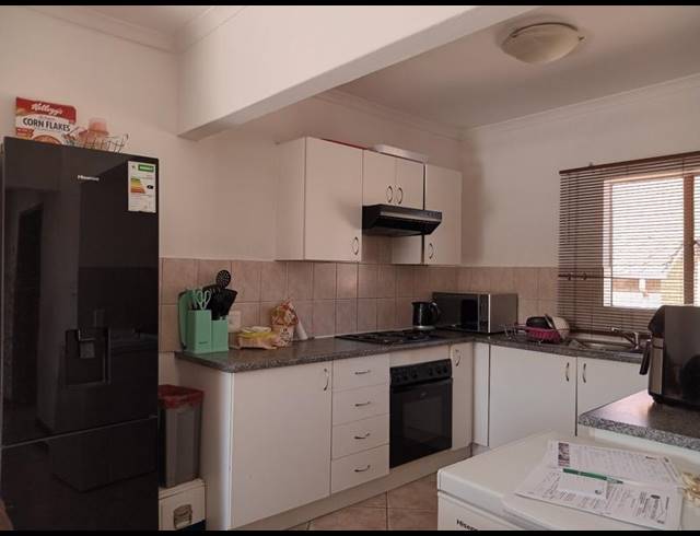 2 BEDROOM HOUSE FOR SALE IN GREENHILLS